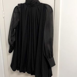 Flouncy high neck, Black dress with sleeves M